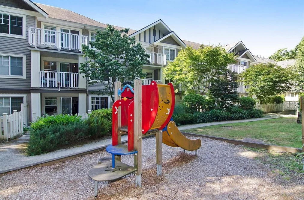 311 7330 SALISBURY AVENUE, Burnaby, BC — Residential for Sale — Photo 5 of 5