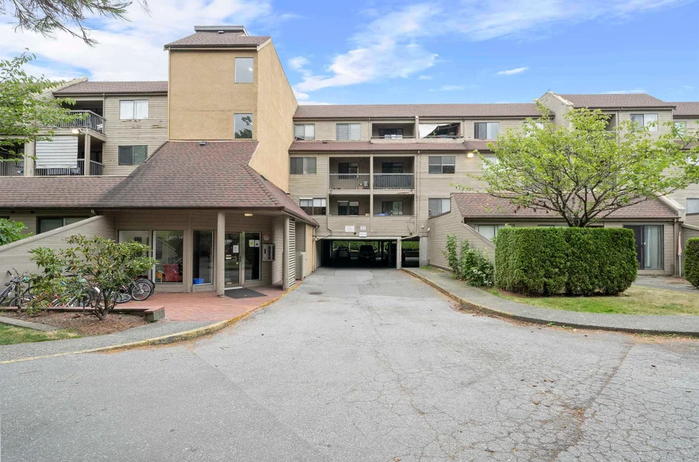 Condo for sale at 311 8120 Colonial Drive Richmond British Columbia - MLS: R3073952