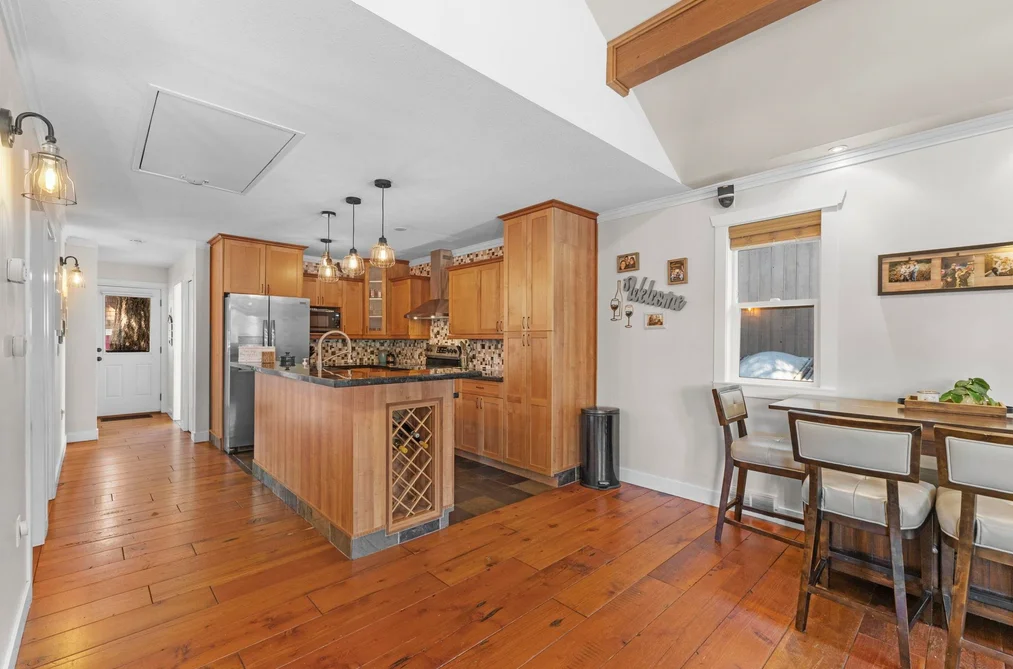 311 SPRUCE STREET, Cultus Lake BC V2R 4Y7, Cultus Lake BC — Residential for Sale - Photo 7