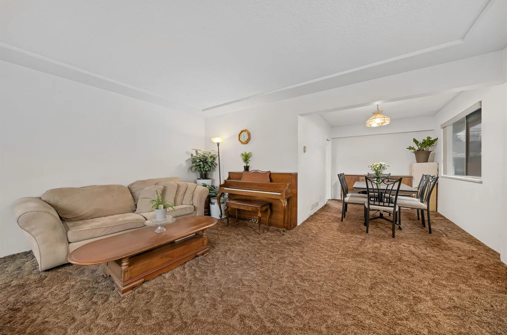3115 E 49 Avenue, Vancouver, BC - House for Sale - Photo 11 of 40 3115 E 49 Avenue, Vancouver, BC - House for Sale - Photo 11 of 40