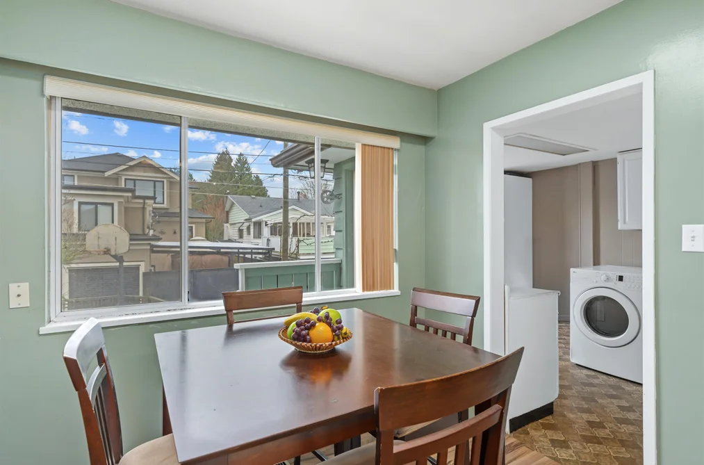 3115 E 49 Avenue, Vancouver, BC - House for Sale - Photo 17 of 40 3115 E 49 Avenue, Vancouver, BC - House for Sale - Photo 17 of 40