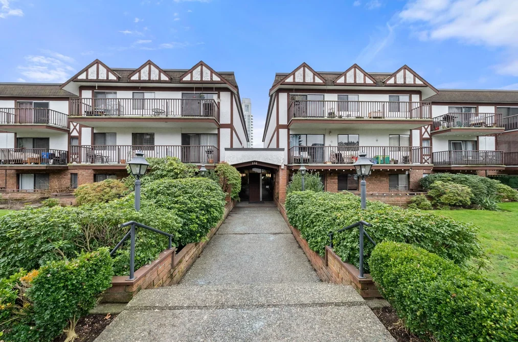 Condo for sale at 312 131 W 4th Street North Vancouver British Columbia - MLS: R3118844