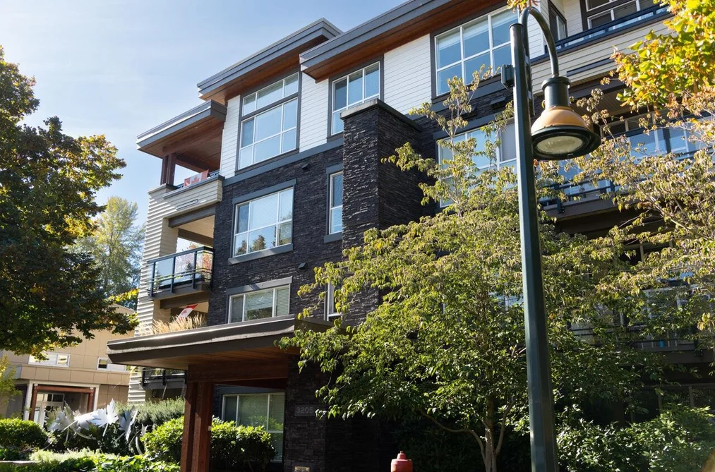 Condo for sale at 312 3205 Mountain Highway North Vancouver British Columbia - MLS: R3121023