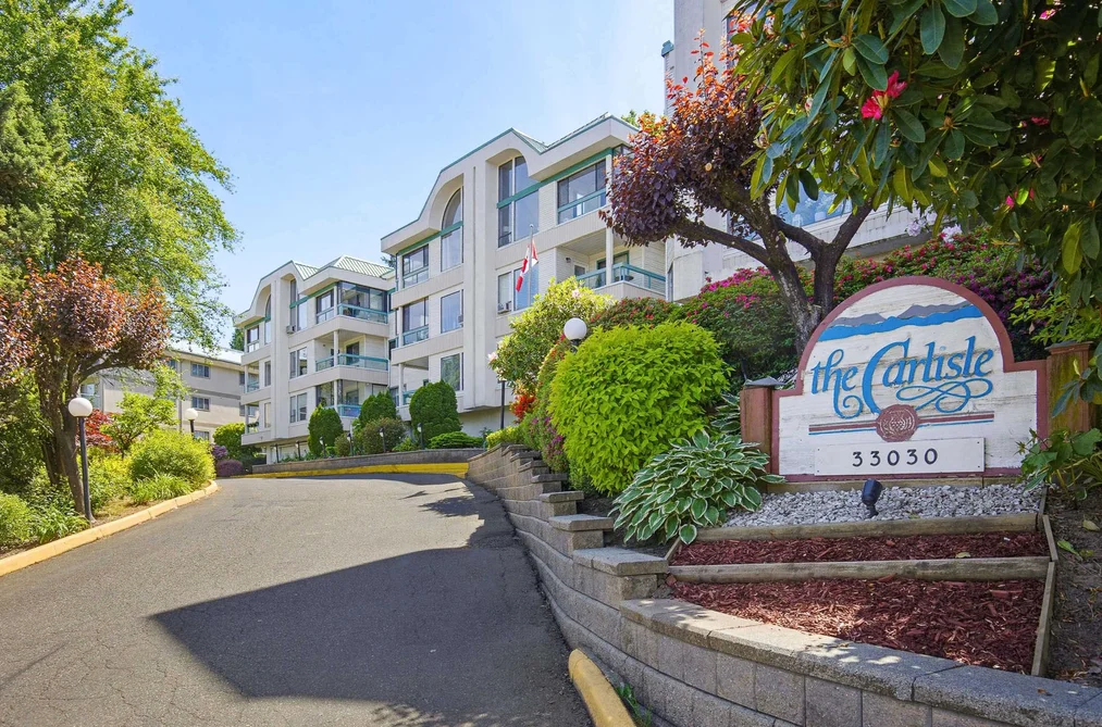 Condo for sale at 312 33030 George Ferguson Way Abbotsford British Columbia - MLS: R3125772