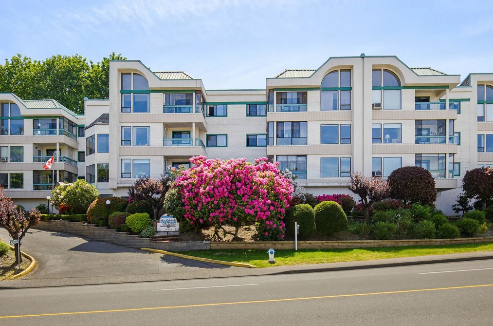 312 33030 GEORGE FERGUSON WAY, Abbotsford BC V2S 6Y2, Abbotsford BC — Residential for Sale - Photo 2