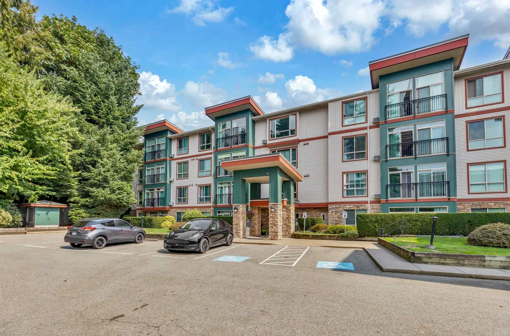 312 33485 SOUTH FRASER WAY, Abbotsford BC V2S 8P9, Abbotsford BC — Residential for Sale - Photo 2
