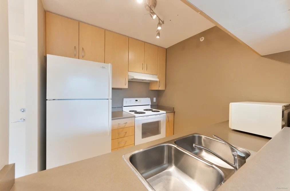 312 3663 CROWLEY DRIVE, Vancouver BC V5R 6H4, Vancouver BC — Residential for Sale - Photo 2