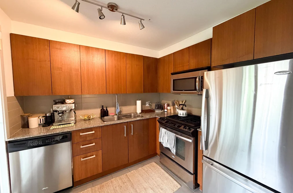312 5775 IRMIN STREET, Burnaby BC V5J 0C3, Burnaby BC — Residential for Sale — Photo 5 of 16
