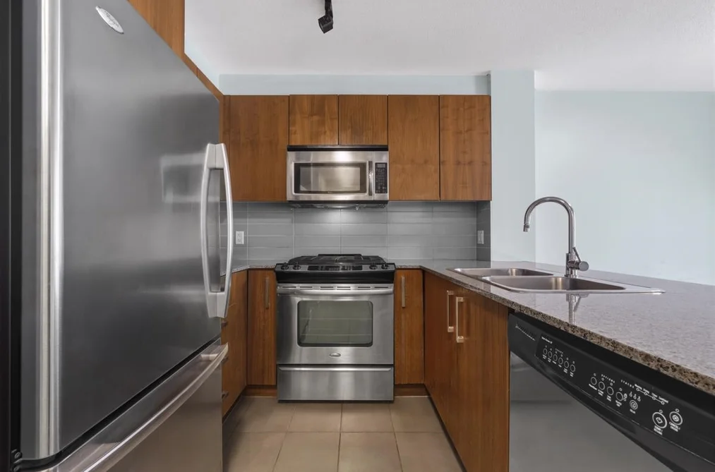 312 5889 IRMIN STREET, Burnaby BC V5J 0C1, Burnaby BC — Residential for Sale - Photo 6