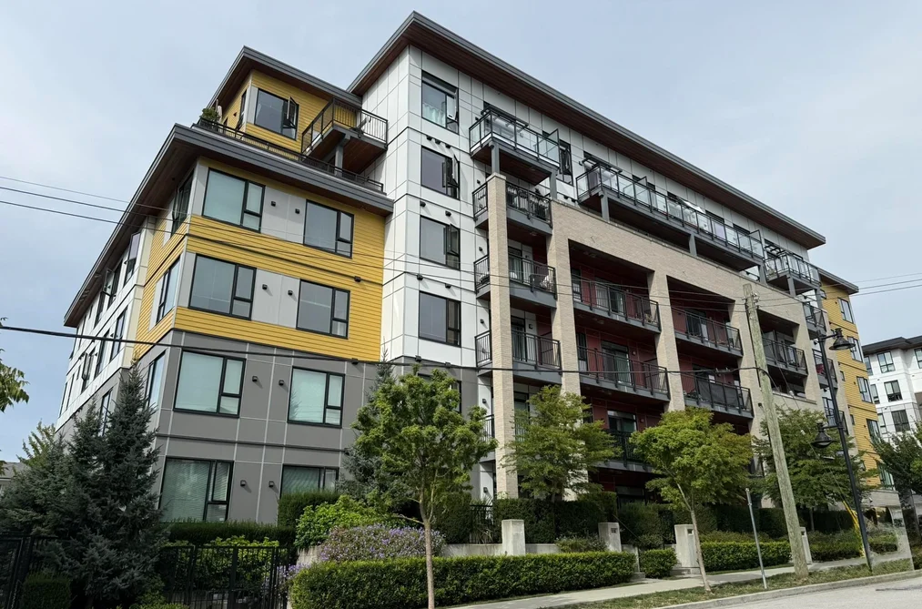 Condo for sale at 312 621 Regan Avenue Coquitlam British Columbia - MLS: R3151249