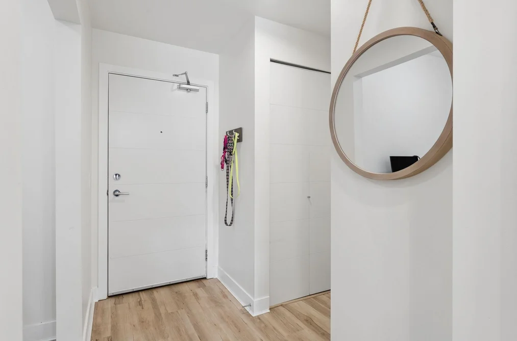 312 733 W 3RD STREET, North Vancouver BC V7M 0C8, North Vancouver BC — Residential for Sale - Photo 2