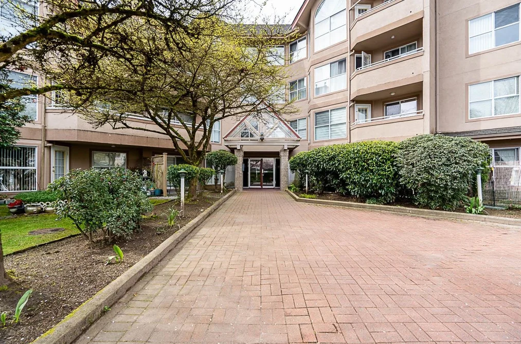 Condo for sale at 312 7435 121a Street Surrey British Columbia - MLS: R3107544
