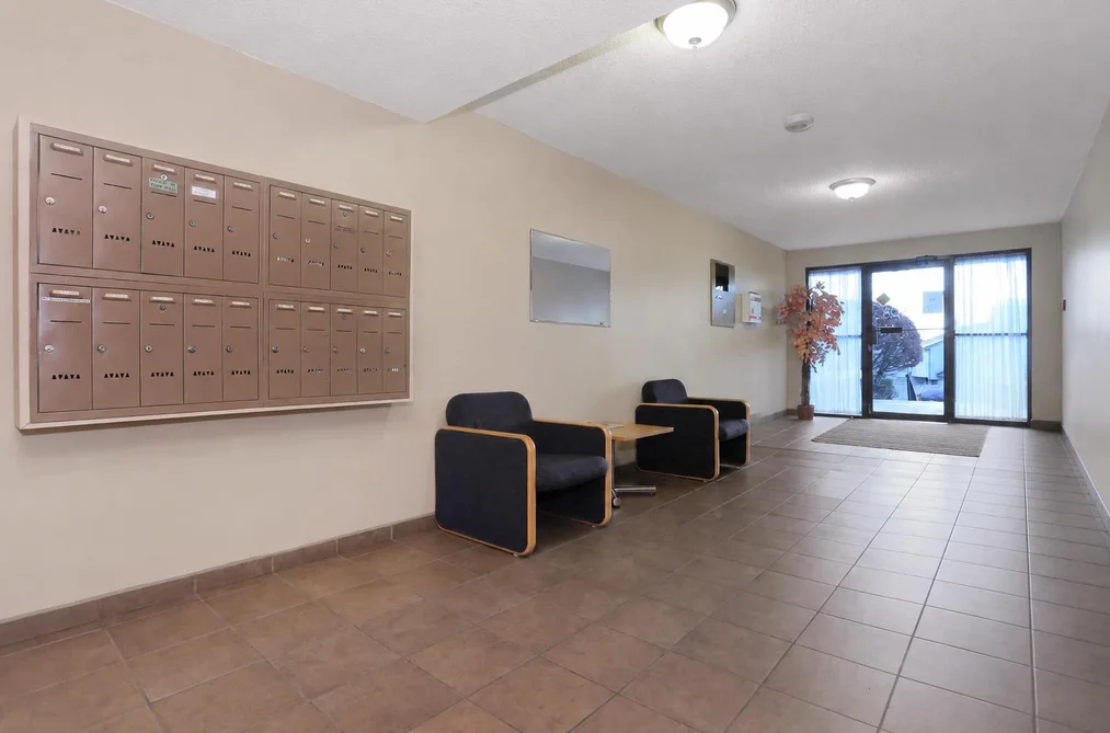 312 9952 149 STREET, Surrey BC V3R 7W7, Surrey BC — Residential for Sale - Photo 2