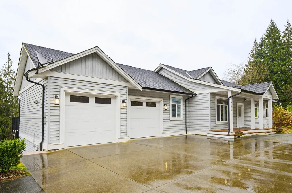 House for sale at 31221 Silverhill Avenue Mission British Columbia - MLS: R3088680