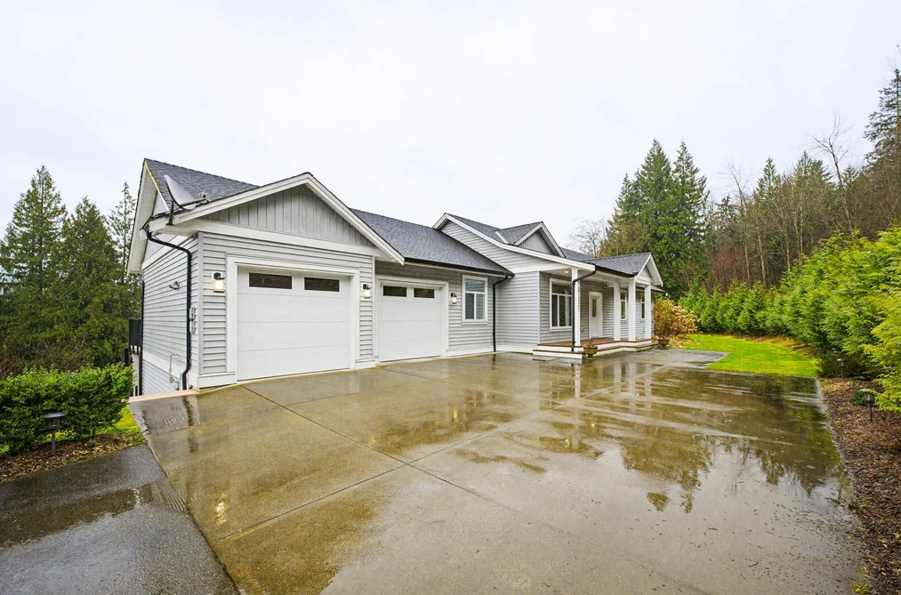 31221 SILVERHILL AVENUE, Mission BC V4S 1G8, Mission BC — Residential for Sale - Photo 2