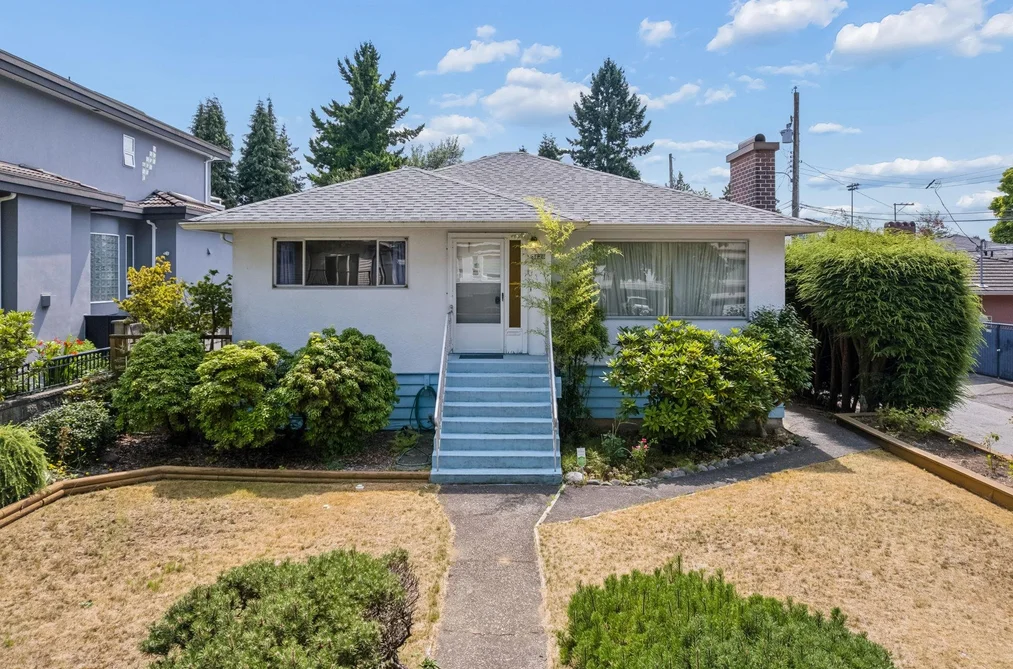 House for sale at 3126 Waverley Avenue Vancouver British Columbia - MLS: R3146911