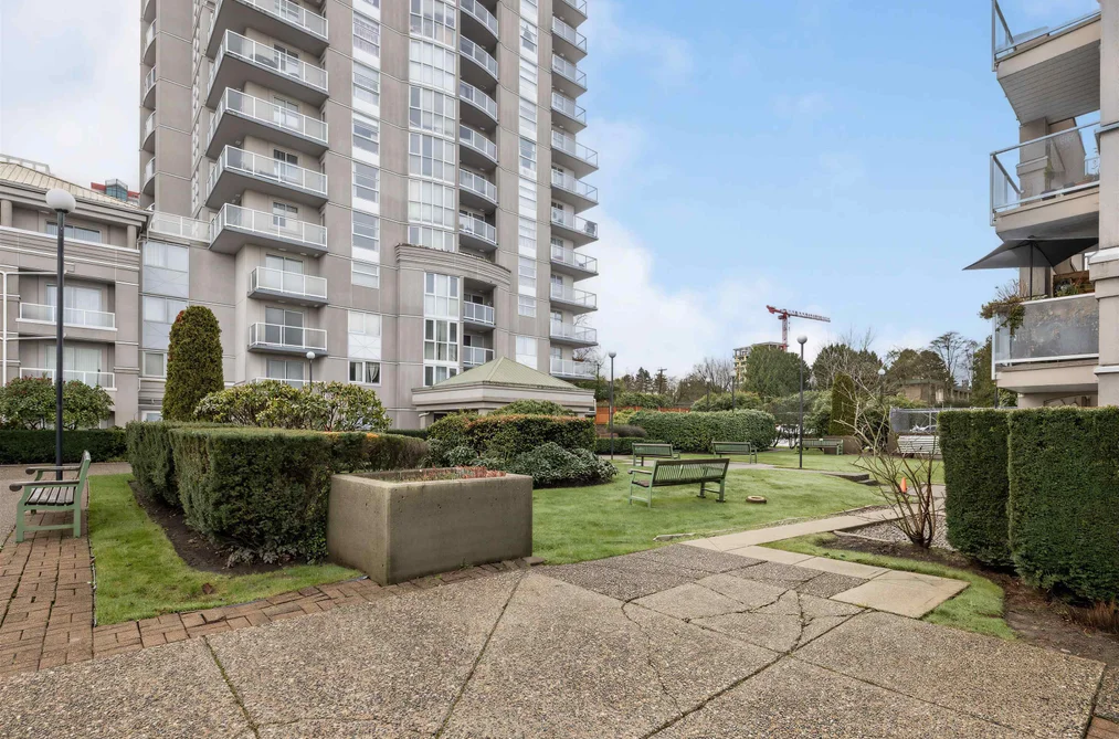 313 10533 UNIVERSITY DRIVE, Surrey BC V3T 5T7, Surrey BC — Residential for Sale - Photo 4
