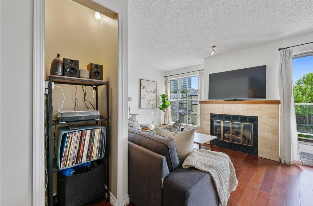 313 12 K DE K COURT, New Westminster BC V3M 6C5, New Westminster BC — Residential for Sale - Photo 2