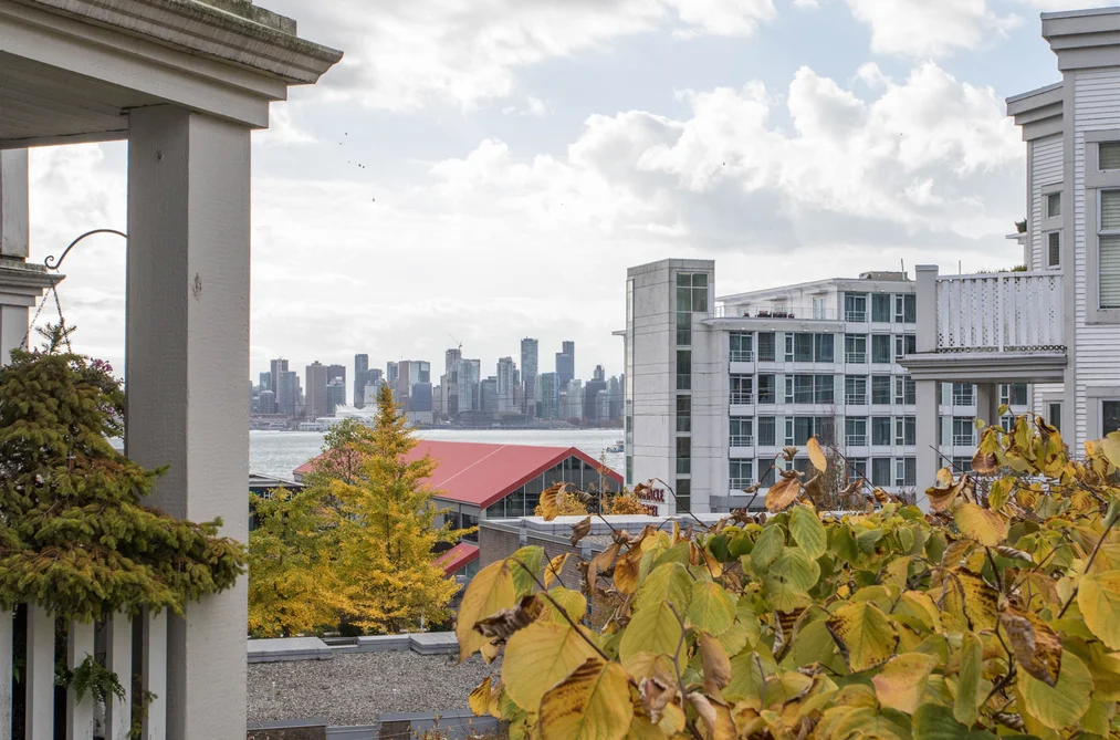 Condo for sale at 313 147 E 1st Street North Vancouver British Columbia - MLS: R3150007
