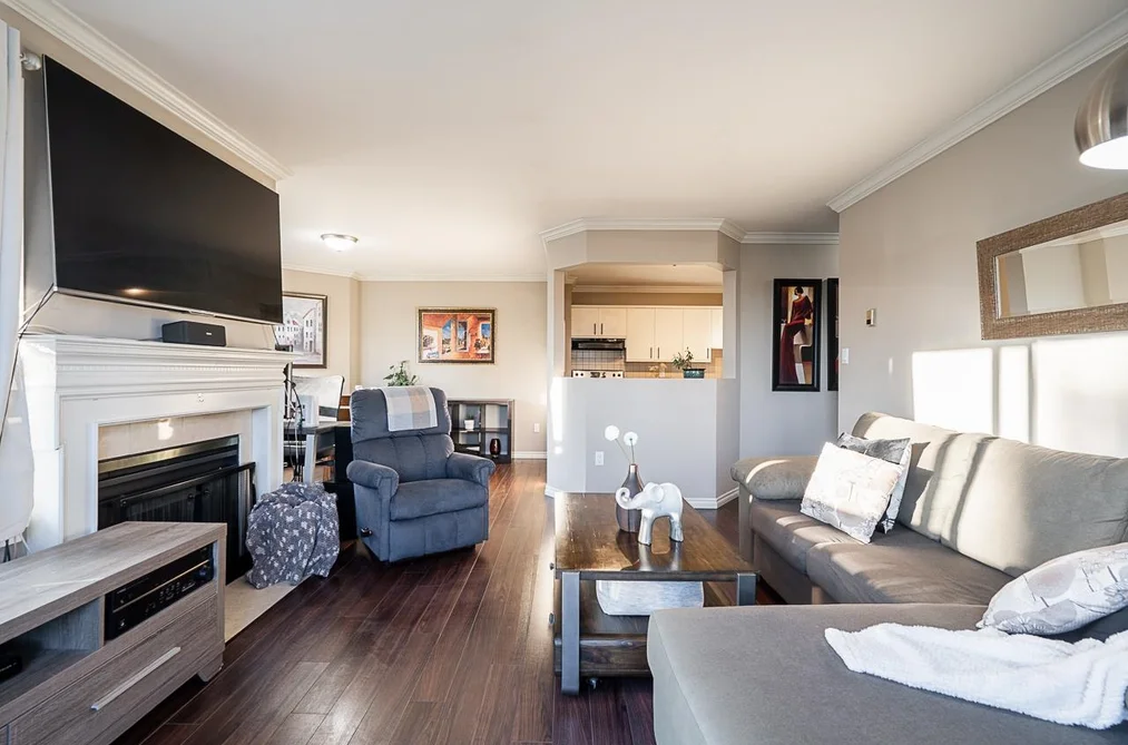 313 1830 E SOUTHMERE CRESCENT, Surrey BC V4A 9C2, Surrey BC — Residential for Sale - Photo 3