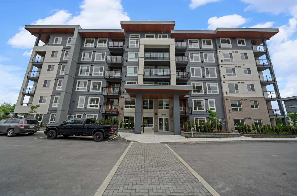 Condo for sale at 313 30490 Cardinal Avenue Abbotsford British Columbia - MLS: R3124126