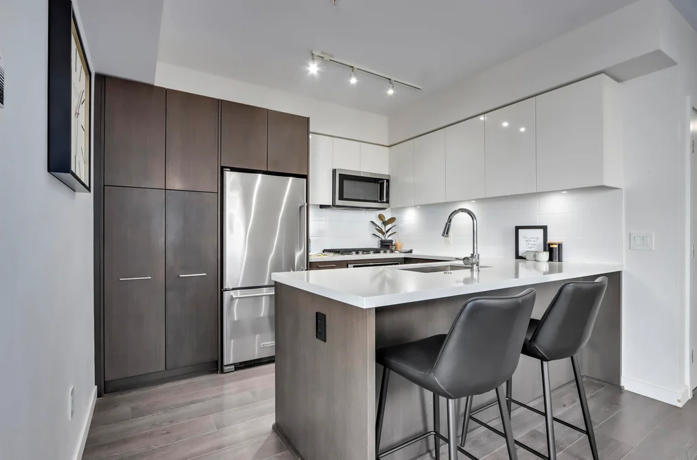 313 417 GREAT NORTHERN WAY, Vancouver, BC — Residential for Sale - Photo 2