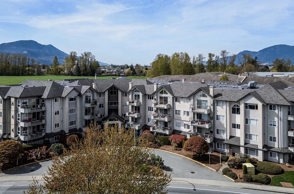 Condo for sale at 313 45520 Knight Road Chilliwack British Columbia - MLS: R3140145