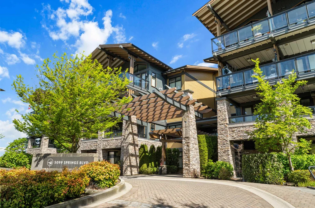 Condo for sale at 313 5099 Springs Boulevard Tsawwassen British Columbia - MLS: R3116351