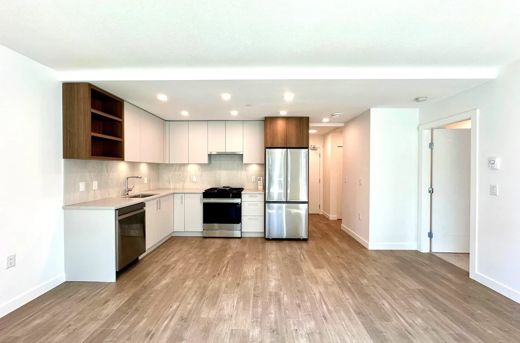 313 723 GROVER AVENUE, Coquitlam BC V3J 0L9, Coquitlam BC — Residential for Sale - Photo 3