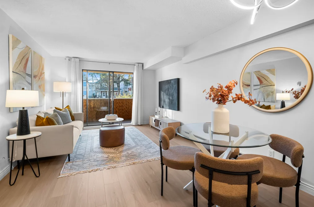 Condo for sale at 313 975 E Broadway Vancouver British Columbia - MLS: R3126617