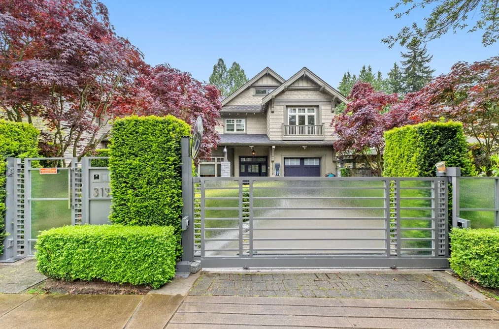 House for sale at 3138 W 42nd Avenue Vancouver British Columbia - MLS: R3066758