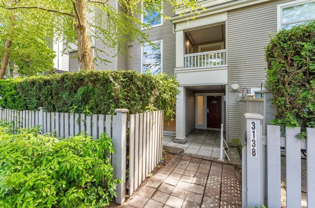 Townhouse for sale at 3138 W 4th Avenue Vancouver British Columbia - MLS: R3127145