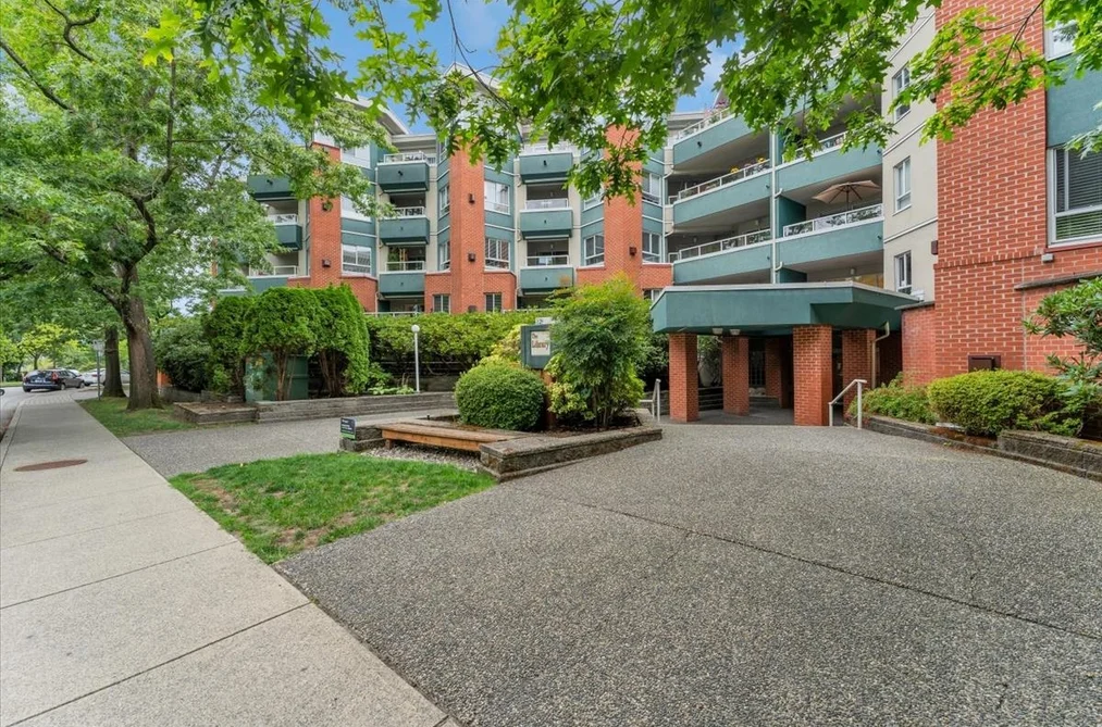 Condo for sale at 314 128 W 8th Street North Vancouver British Columbia - MLS: R3160612