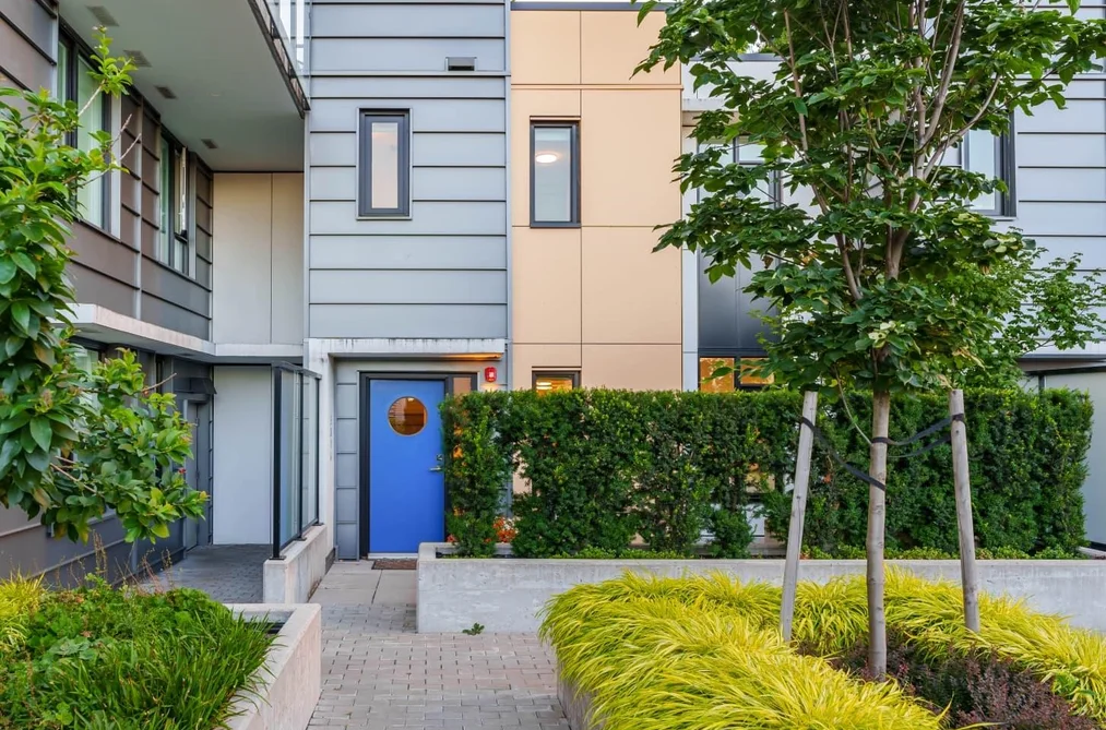 Townhouse for sale at 314 1471 Hunter Street North Vancouver British Columbia - MLS: R3107171