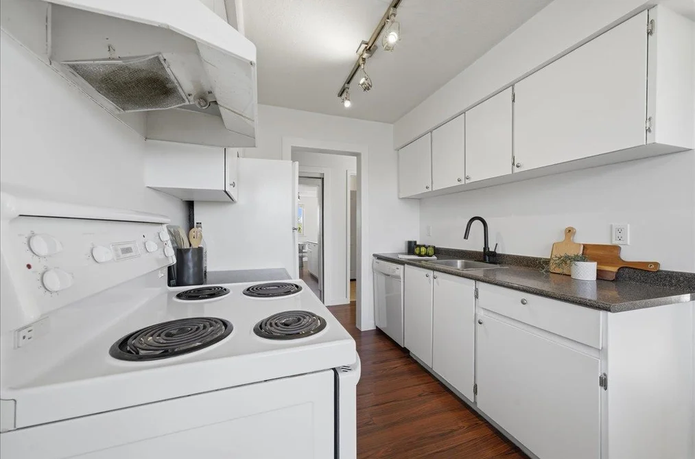 314 15238 100 AVENUE, Surrey BC V3R 7T9, Surrey BC — Residential for Sale - Photo 2