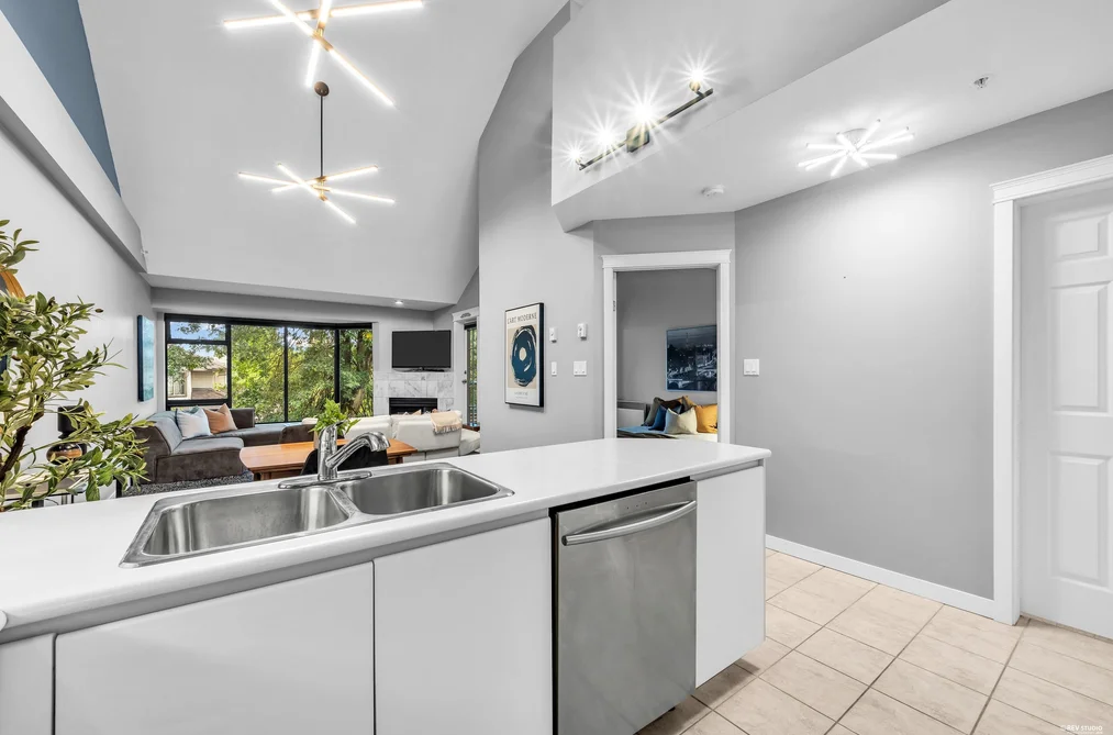 Condo for sale at 314 1966 Coquitlam Avenue Port Coquitlam British Columbia - MLS: R3158458