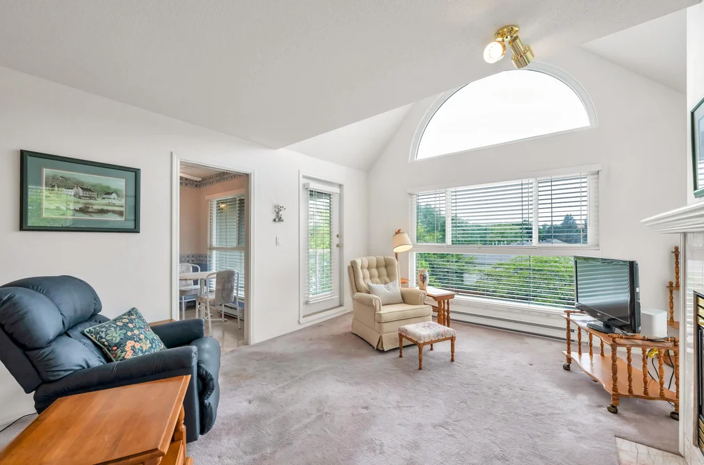 314 19835 64 AVENUE, Langley BC V2Y 1L8, Langley BC — Residential for Sale — Photo 5 of 38