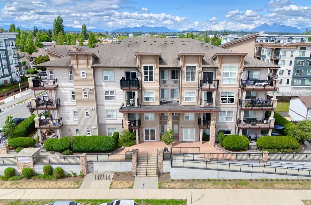 Condo for sale at 314 20175 53 Avenue Langley British Columbia - MLS: R3133905