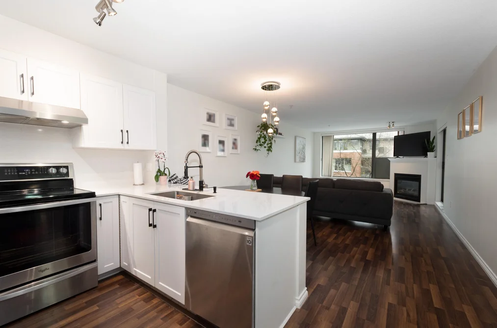 314 225 NEWPORT DRIVE, Port Moody BC V3H 5C9, Port Moody BC — Residential for Sale - Photo 4
