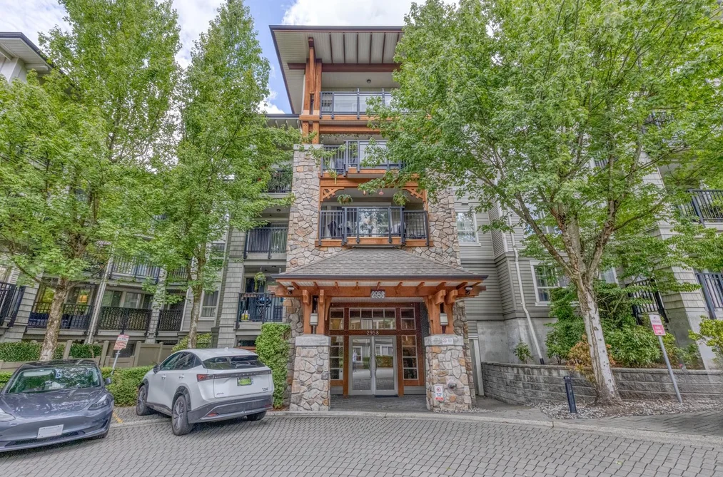 Condo for sale at 314 2958 Silver Springs Boulevard Coquitlam British Columbia - MLS: R3143733