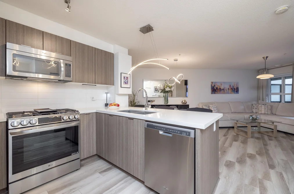 Condo for sale at 314 3323 151 Street Surrey British Columbia - MLS: R3090978