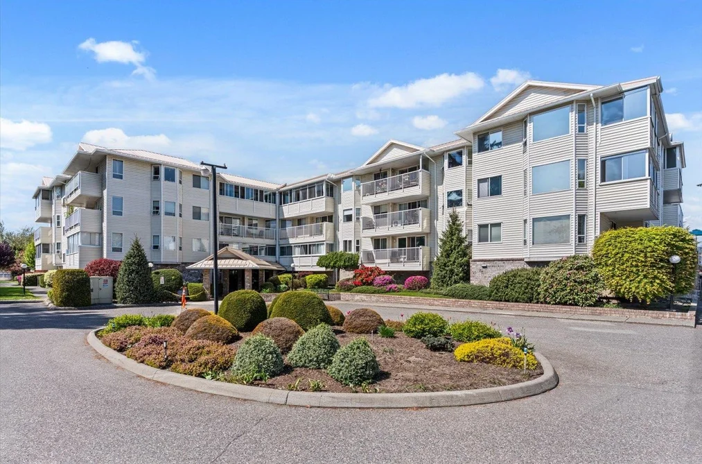 Condo for sale at 314 8725 Elm Drive Chilliwack British Columbia - MLS: R3117936