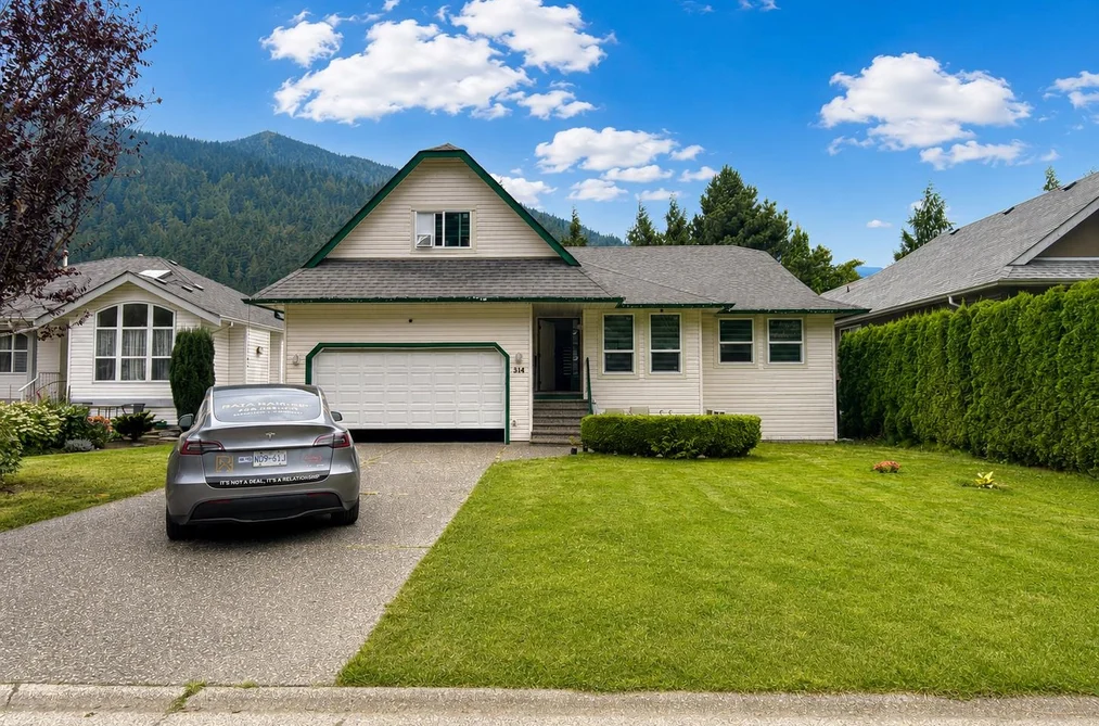 House for sale at 314 Miami River Drive Harrison Hot Springs British Columbia - MLS: R3159452