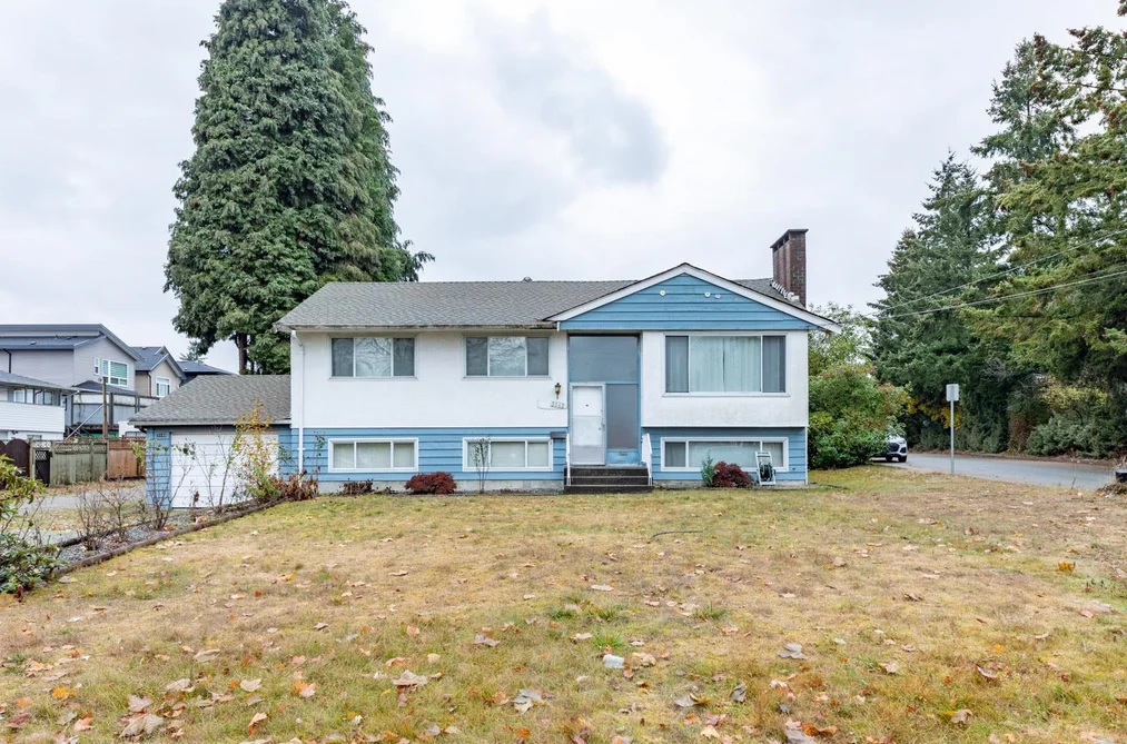 House for sale at 3141 York Street Port Coquitlam British Columbia - MLS: R3124256
