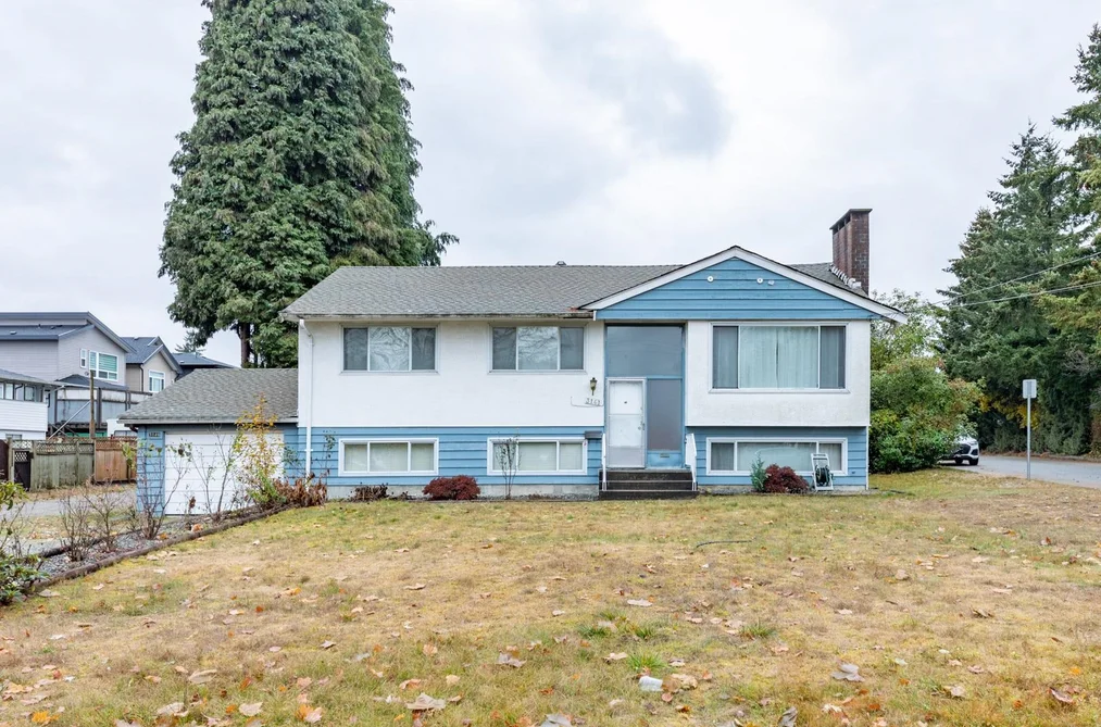 3141 YORK STREET, Port Coquitlam BC V3B 4A7, Port Coquitlam BC — Residential for Sale - Photo 2