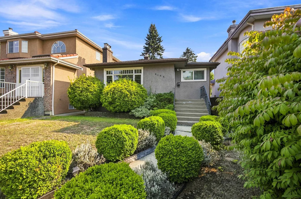 3144 E 18th Avenue, Vancouver, BC - MLS: R3163926 - Photo 2 3144 E 18th Avenue, Vancouver, BC - MLS: R3163926 - Photo 2