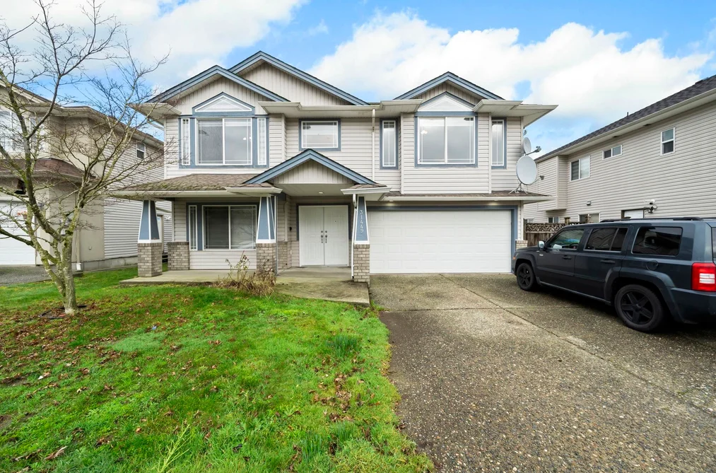 House for sale at 31449 Legacy Court Abbotsford British Columbia - MLS: R3068301