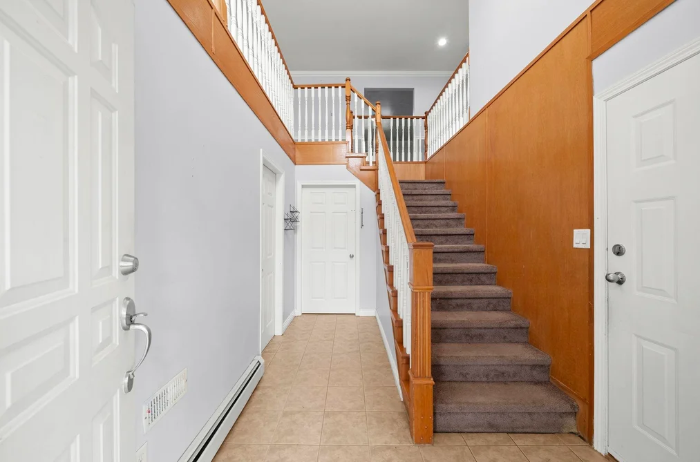 31449 LEGACY COURT, Abbotsford BC V2T 6W5, Abbotsford BC — Residential for Sale - Photo 3