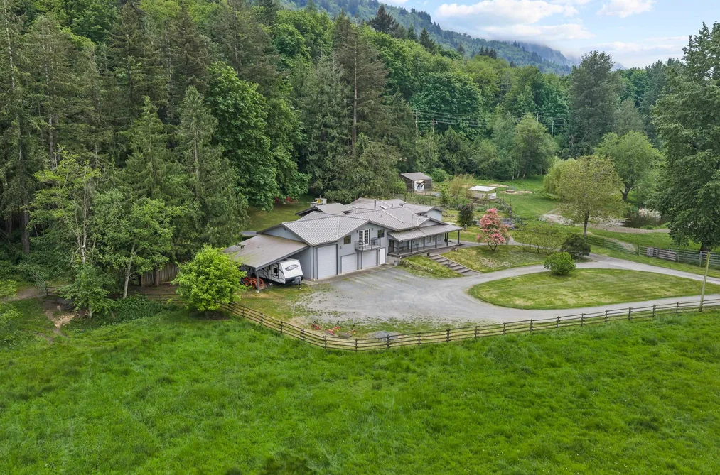 3146 TOWNE ROAD, Abbotsford BC V3G 2V8, Abbotsford BC — Residential for Sale - Photo 2