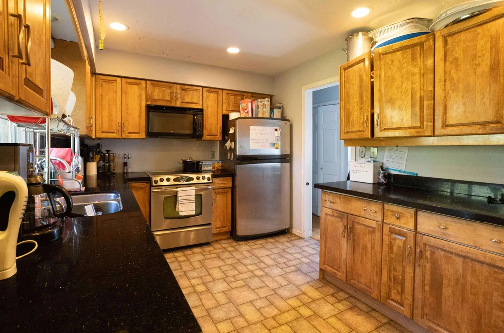 31465 AEROLANE AVENUE, Abbotsford BC V2T 4B5, Abbotsford BC — Residential for Sale - Photo 6